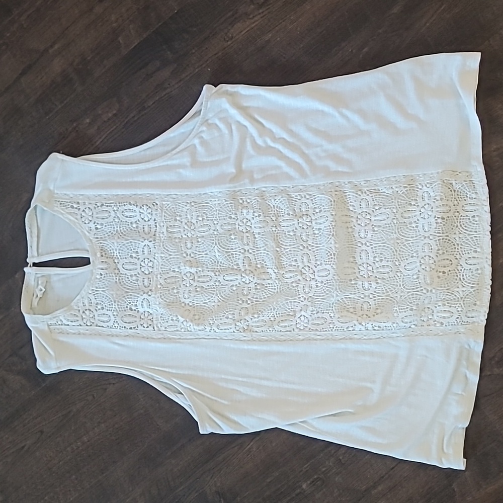 Elegant White Lace Sleeveless Top